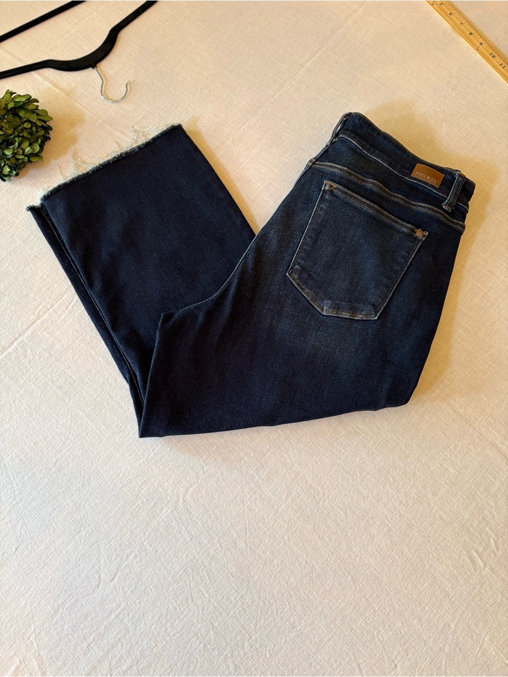 Judy Blue Sunday Chill High Waisted Wide Leg Crop Dark Indigo Jeans Sz 20